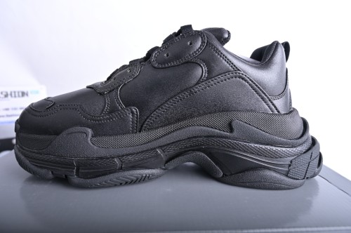 Ba***ci*ga Triple S Black  541624 W0901 1000