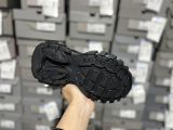 Ba***ci*ga Track LED Black 555032W2GB11000
