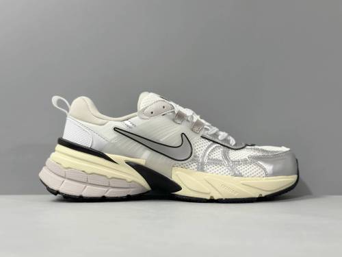 Nike V2K Run Summit White Metallic Silver FD0736-100