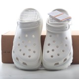 Crocs Classic Mega Crush Clog White 207988-100