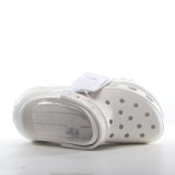 Crocs Classic Mega Crush Clog White 207988-100