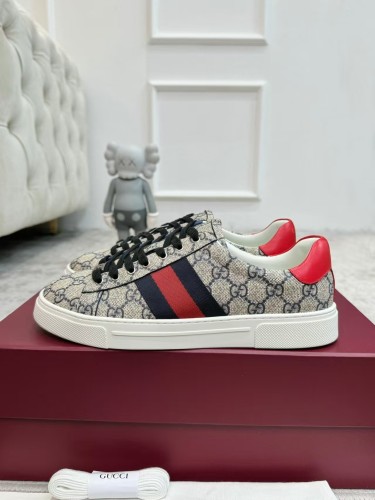 GUCCI 760775 FACMZ 4049