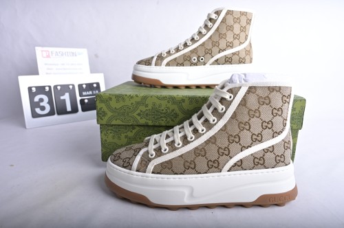 GUCCI Interlocking 745999 20Q20 9745
