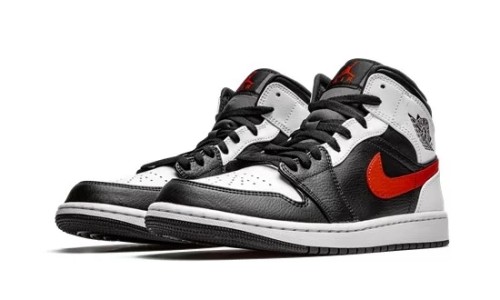 Jordan 1 Mid Black Chile Red White  554724-075