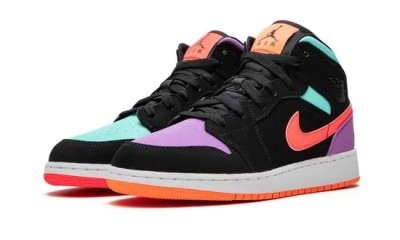 Jordan 1 Mid Multi-Color     554725-083