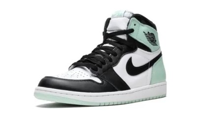 Jordan 1 Mid Tropical Twist Igloo   554724-132