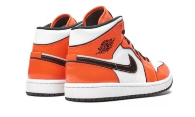 Jordan 1 Mid SE Turf Orange      DD6834 802