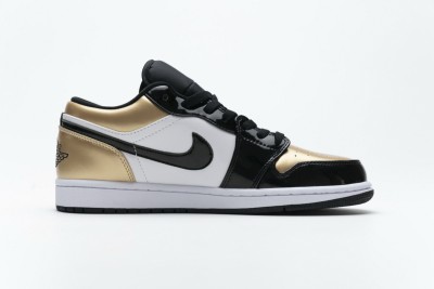 Jordan 1 Low Gold Toe       CQ9447-700