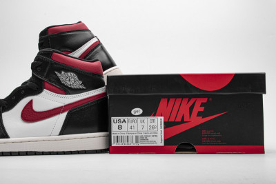 Jordan 1 Retro High Black Gym Red           555088-061