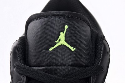 Jordan 1 Low White Black Green (GS)       DO8244-003