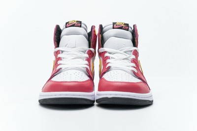 Jordan 1 Retro High OG Light Fusion Red      555088-603