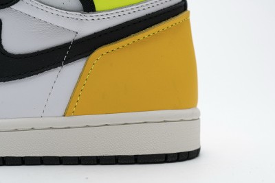 Jordan 1 Retro High White Black Volt University Gold       555088-118