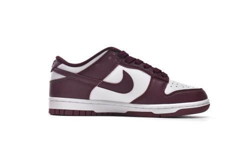 Nike Dunk Low Bordeaux (W)        DD1503-108