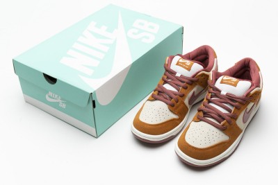 Nike SB Dunk Low Pro Dark Russet Cedar       BQ6817-202