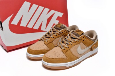 Nike Dunk Low SE Teddy Bear Parline            DZ5350-288