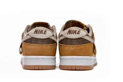 Nike Dunk Low SE Teddy Bear Parline            DZ5350-288