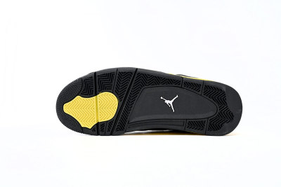Jordan 4 Retro Thunder (2023)       DH6927-017
