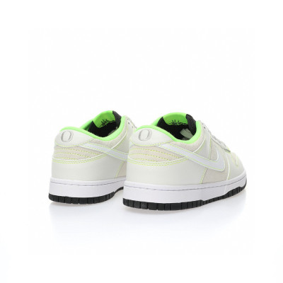 Nike Dunk Low University of Oregon PE (2023)     FQ7260-001