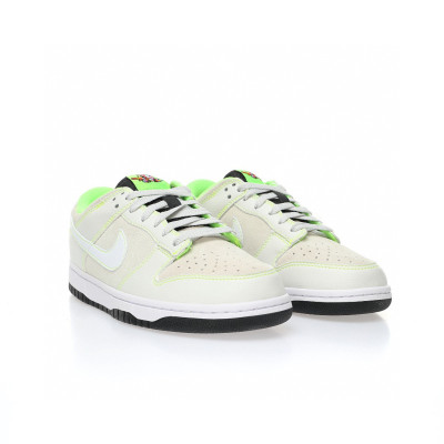 Nike Dunk Low University of Oregon PE (2023)     FQ7260-001