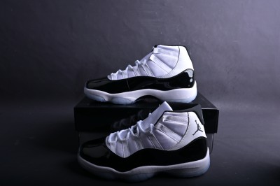 Jordan 11 Retro Concord (2018)    378037-100​