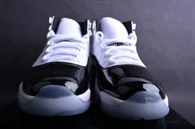 Jordan 11 Retro Concord (2018)    378037-100​