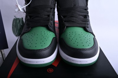 Jordan 1 Retro High Pine Green Black    555088-030