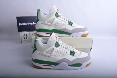 Jordan 4 Retro SB Pine Green     DR5415-103