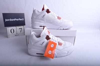 Jordan 4 Retro Metallic Red    CT8527-112