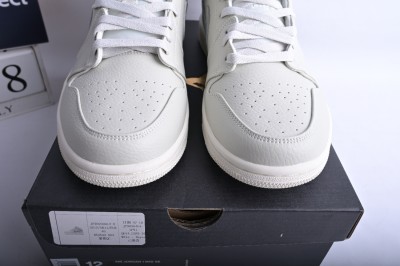 Jordan 1 Mid Light Bone        852542-003