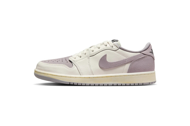 Jordan 1 Low OG  Atmosphere Grey    cz0790-101