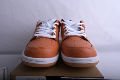 Nike SB Dunk Low Pro Dark Russet                DH1319-200