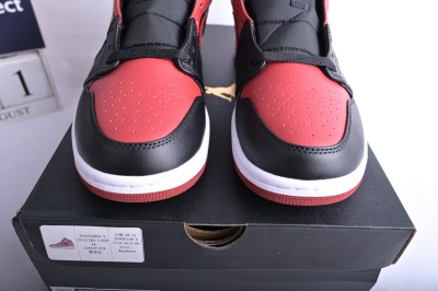 Jordan 1 Mid Banned (2020)        554724-074