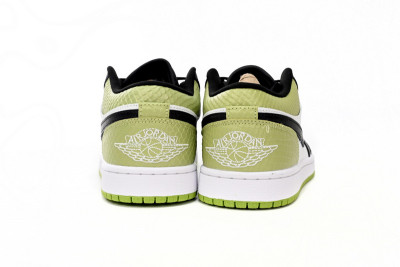 Jordan 1 Low Snakeskin Vivid Green (Women's)   DX4446-301