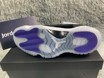 Jordan 11 Retro Low Concord      528895-153