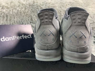 Jordan 4 Retro Kaws       930155-003