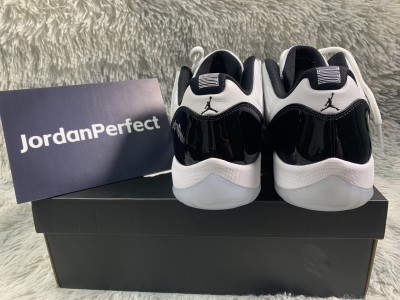 Jordan 11 Retro Low Concord      528895-153