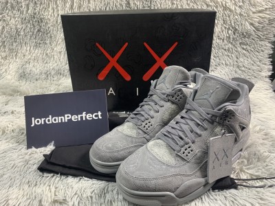 Jordan 4 Retro Kaws       930155-003
