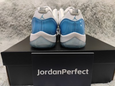 Jordan 11 Retro Low University Blue (2017)        528895-106