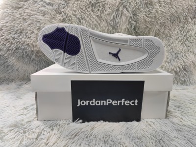 Jordan 4 Retro Metallic Purple       CT8527-115