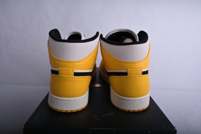 Jordan 1 Mid SE Lakers    852542-700