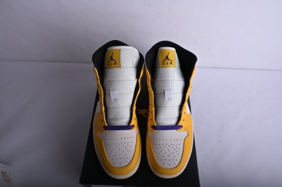 Jordan 1 Mid SE Lakers    852542-700