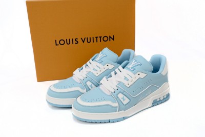 Lo*is V*it*on   LV Trainer #54 Light Blue White