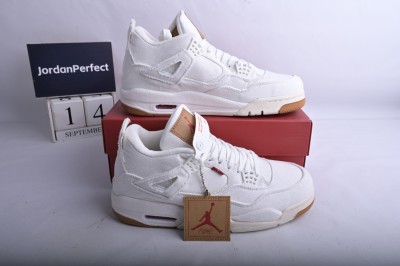 Jordan 4 Retro Levi's White (Levi's Tag)   AO2571-100