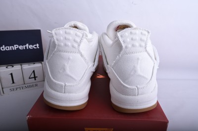 Jordan 4 Retro Levi's White (Levi's Tag)   AO2571-100