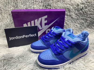 Nike SB Dunk Low Blue Raspberry     DM0807-400