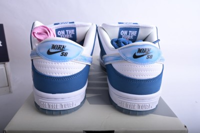 Nike SB Dunk Low Born x Raised One Block At A Time        FN7819-400