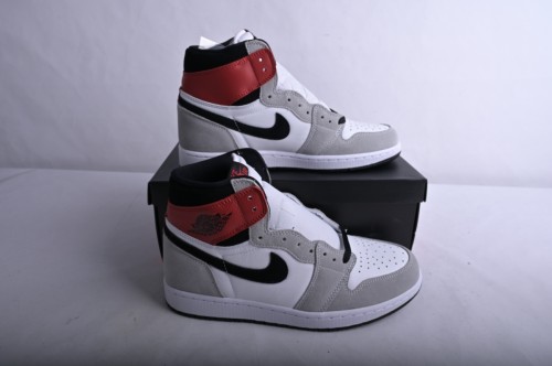 Jordan 1 Retro High Light Smoke Grey    555088-126