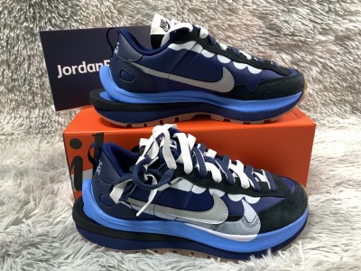 Sarai x NIKE VAPORWAFFLE     DD1875-700F