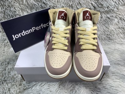 Jordan 1 Mid SE Dark Pony Smoky Mauve (W)      DO7440-821