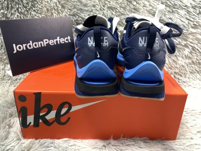 Sarai x NIKE VAPORWAFFLE     DD1875-700F
